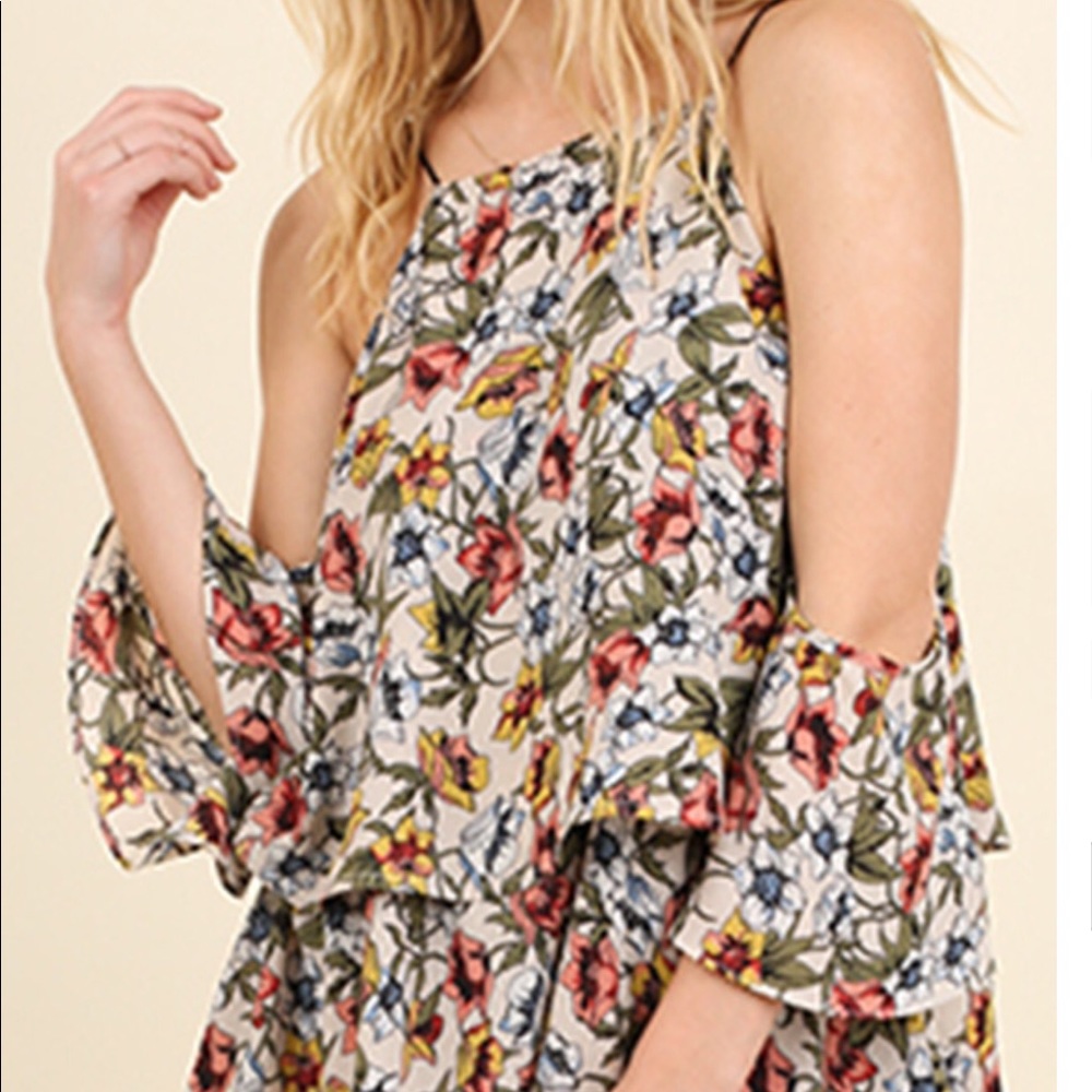 Cold shoulder top